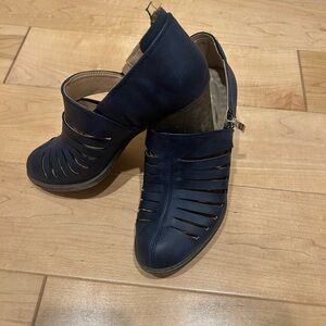 Women's Navy Cutout Shoes